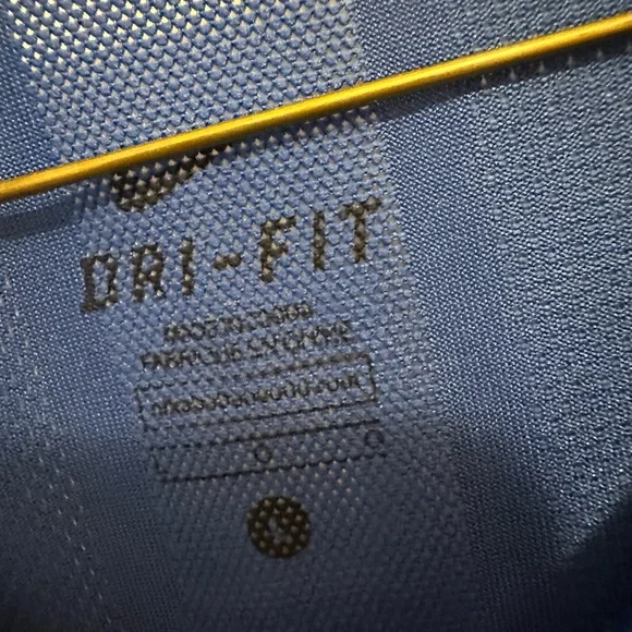 Nike Dry Fit Sleeveless Muscle Tee - Picture 2 of 7